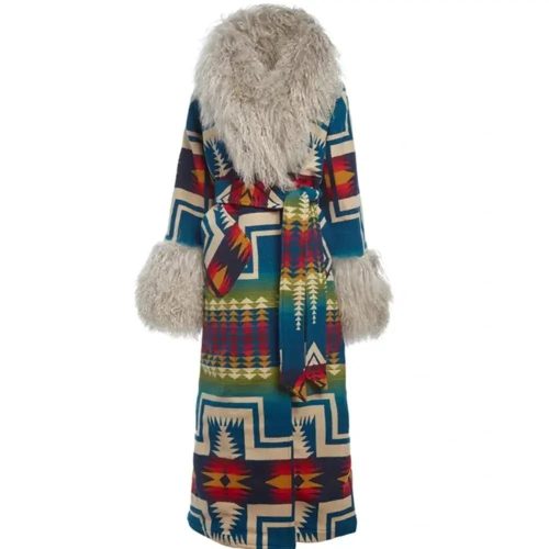 new year eve lainey wilson trench coat