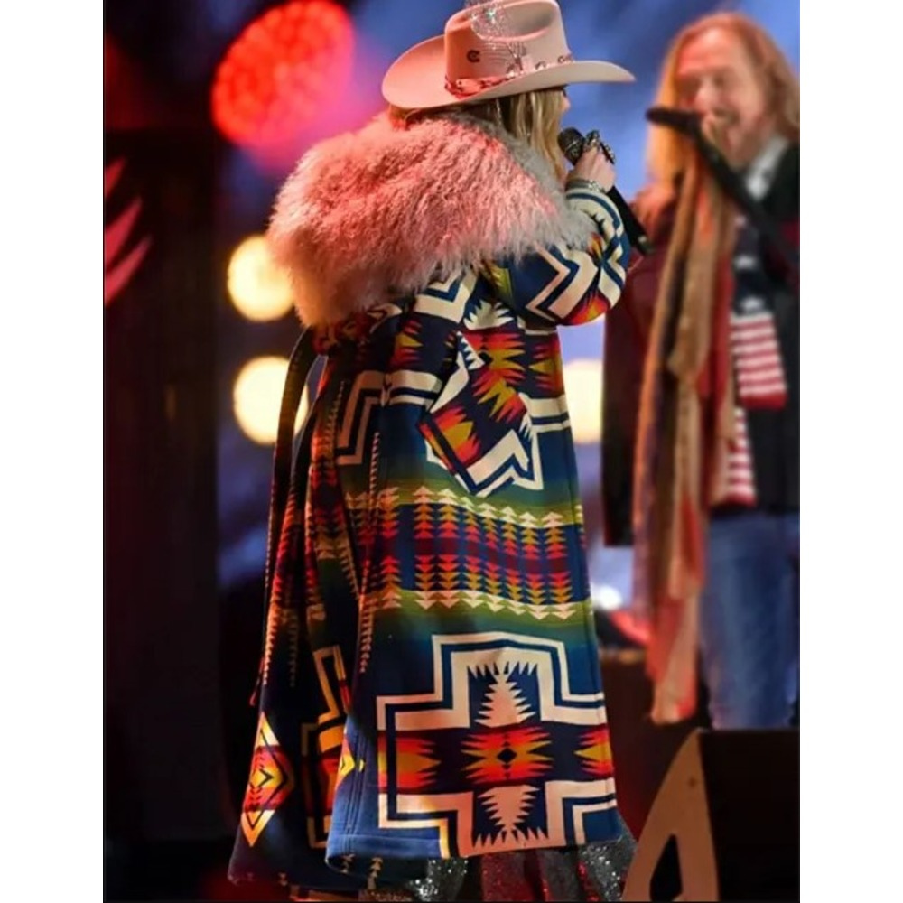 new year eve lainey wilson trench coat 2 new year eve lainey wilson trench coat